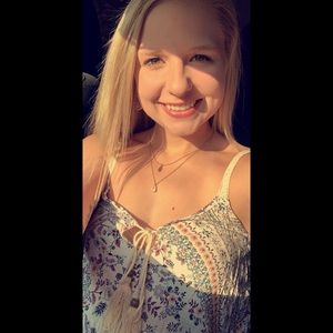 Meet your Posher, Kayla